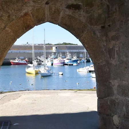 Votre Vue, La Mer, Les Bateaux !!! Wir Sprechen Flieben Deutsch, Touristentipps, We Speak