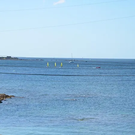 Votre Vue En Bleu !! Tres Lumineux, Vue Mer Exceptionnelle Et Plages, Wir Sprechen Flieben Deutsch, We Speak English Apartment Concarneau